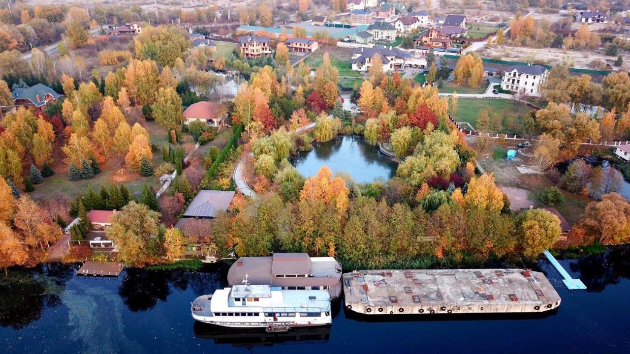 On The River Vishenki  Zewnętrze zdjęcie